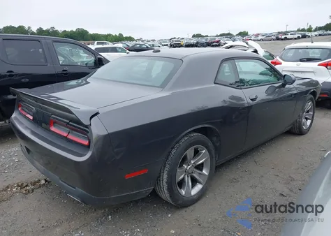 2015 Dodge Challenger Sxt z USA, uszkodzony, nr VIN 2C3CDZAG7FH911453